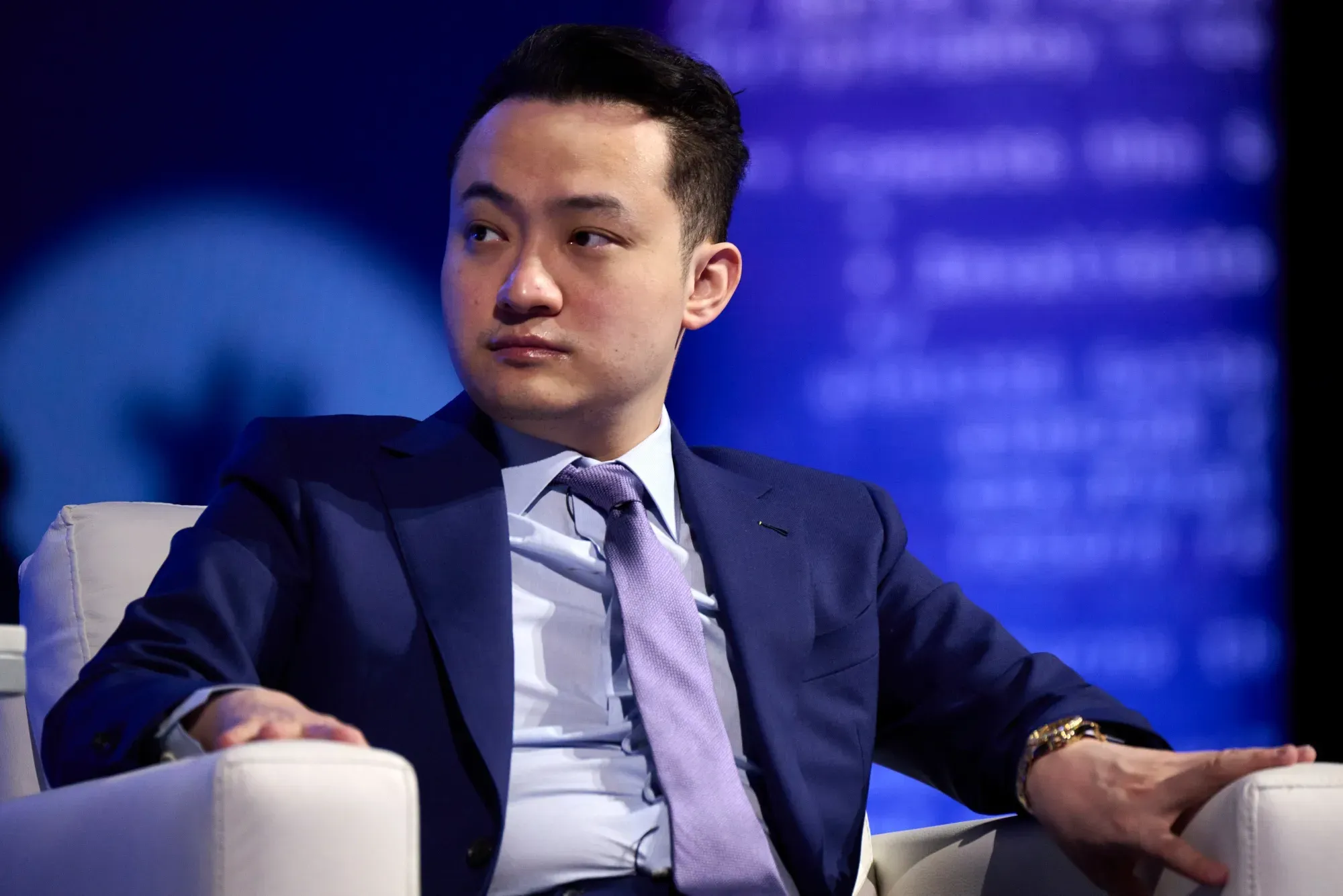 WLFI và Justin Sun: Vì sao điều này trông giống một vụ bê bối quản trị hơn là DeFi?