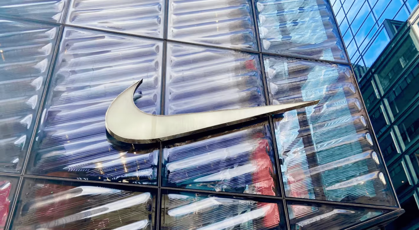 Cách mua cổ phiếu Nike: Hướng dẫn cho người mới bắt đầu đầu tư vào NKE
