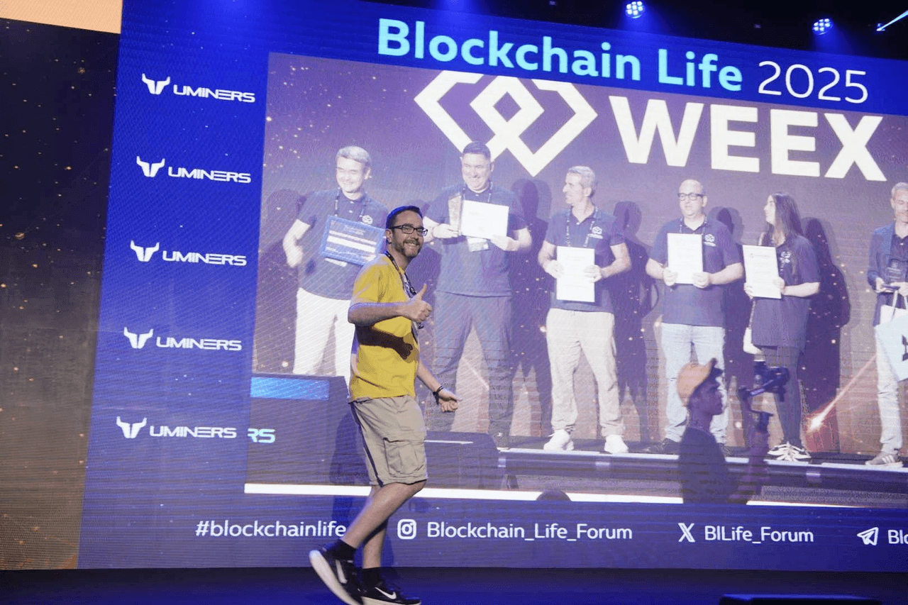 WEEX na Blockchain Life 2025(3).PNG