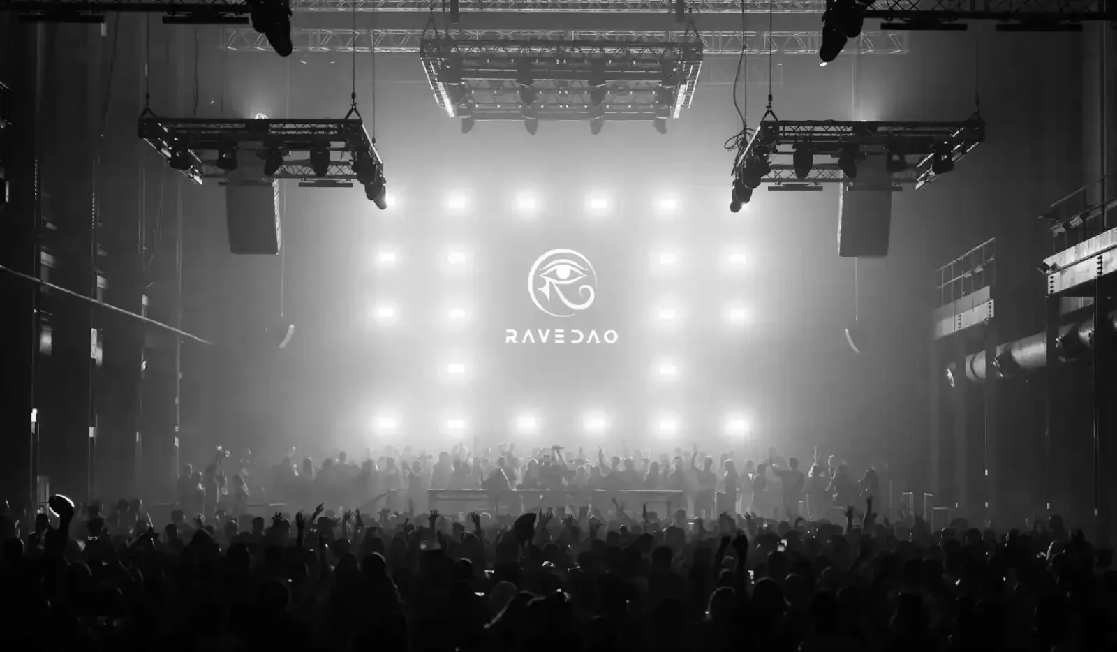 Liệu RAVE có thể đạt mốc 50 đô la vào năm 2026? Chuyện gì đã xảy ra với RAVE? Dự đoán giá RAVE năm 2026